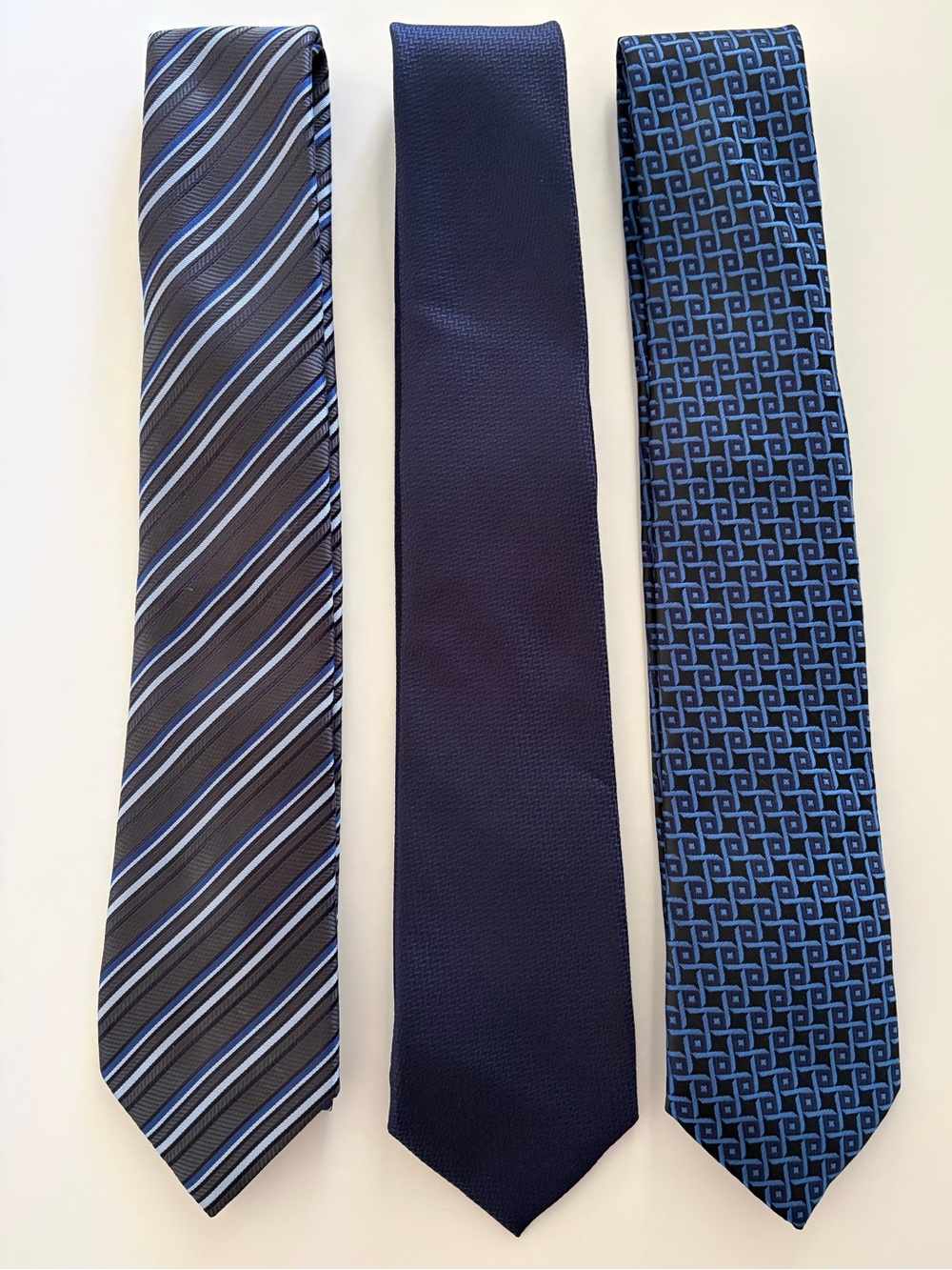 Lot of 3 Men's Ties 100% Silk Classic Traditional Professional Blue Patterns